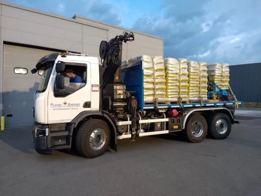 Livraison de granulés de bois sur le Roannais, Renaison, PLASSE ENERGIES