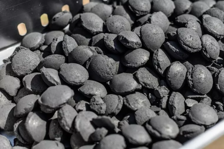 Livraison et utilisation du charbon boulet STARCITE, Renaison, PLASSE ENERGIES