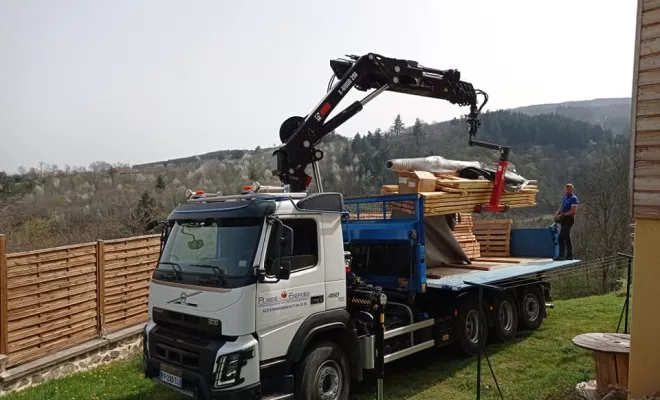 Livraison de matériaux sur la Côte Roannaise, Renaison, PLASSE ENERGIES